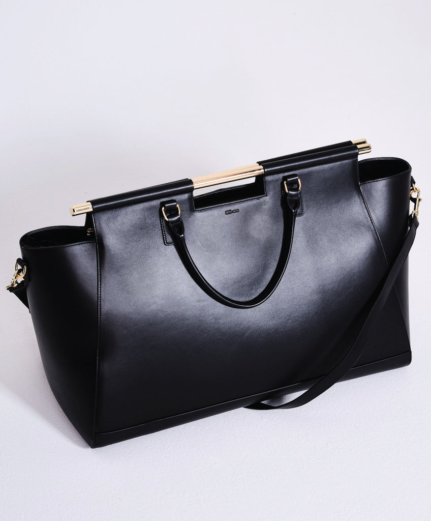 MAX+min Black Leather Duffle Weekender